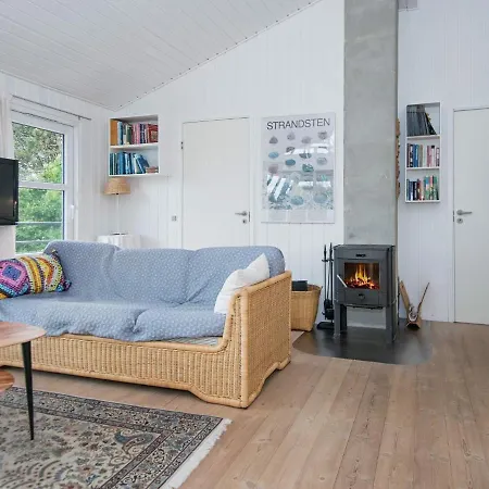 Three-bedroom Holiday In Knebel 20 *
